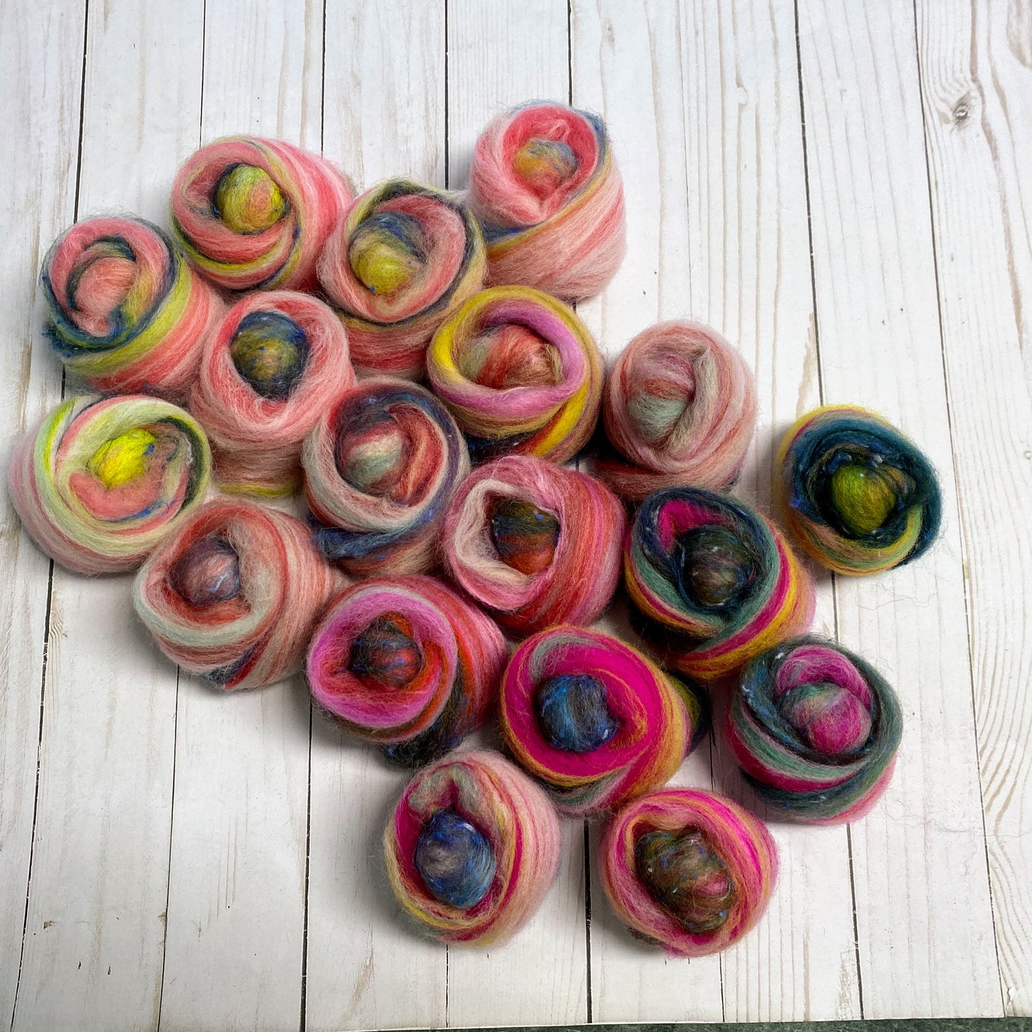 Cicada Spindle and fiber set-Pink and Rainbow