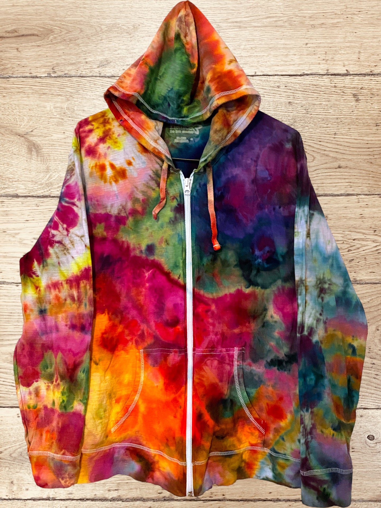 Ice Dyed XL Hanes Hoodie (4)